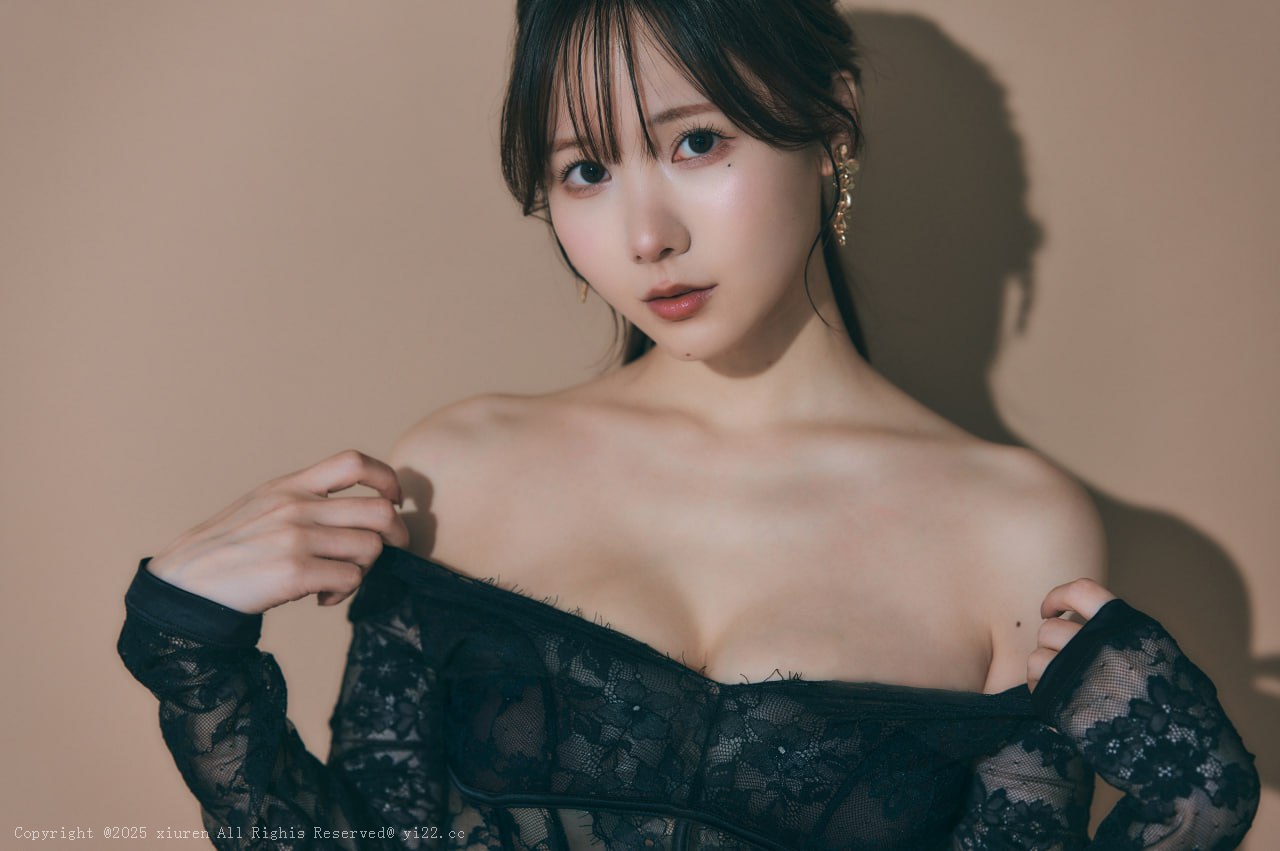 けん研(けんけん) DL写真集 BLACK LADY