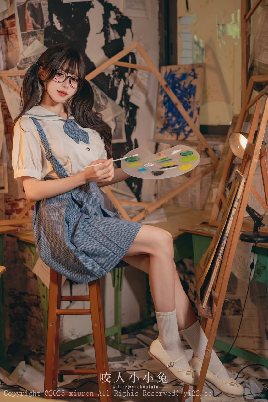 黏黏团子兔（咬一口兔娘）- 未成名画作