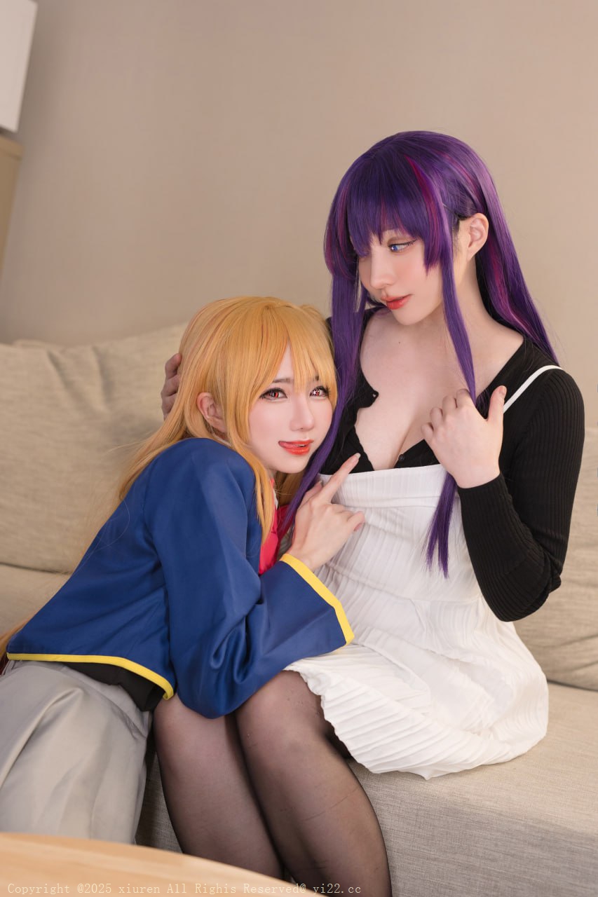 Sayo Momo & Sally Dorasnow